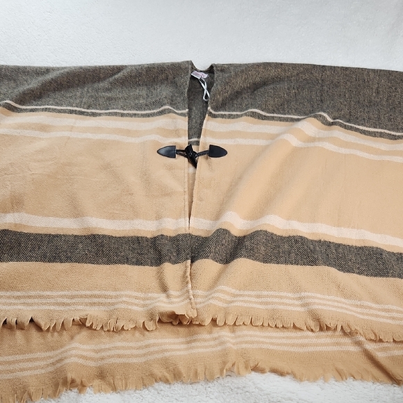 Striped Tan and Gray Poncho with Toggle Closure And Fringe - Picture 7 of 9